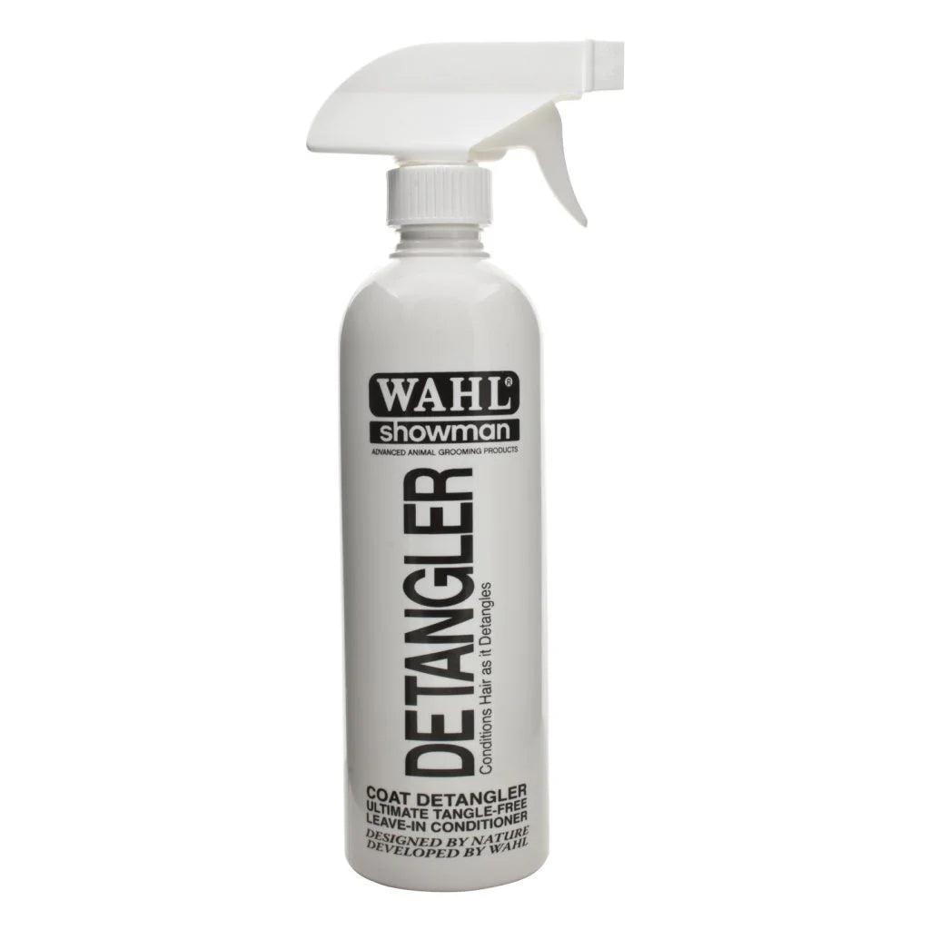 Wahl Showman Detangler spray bottle on a white background